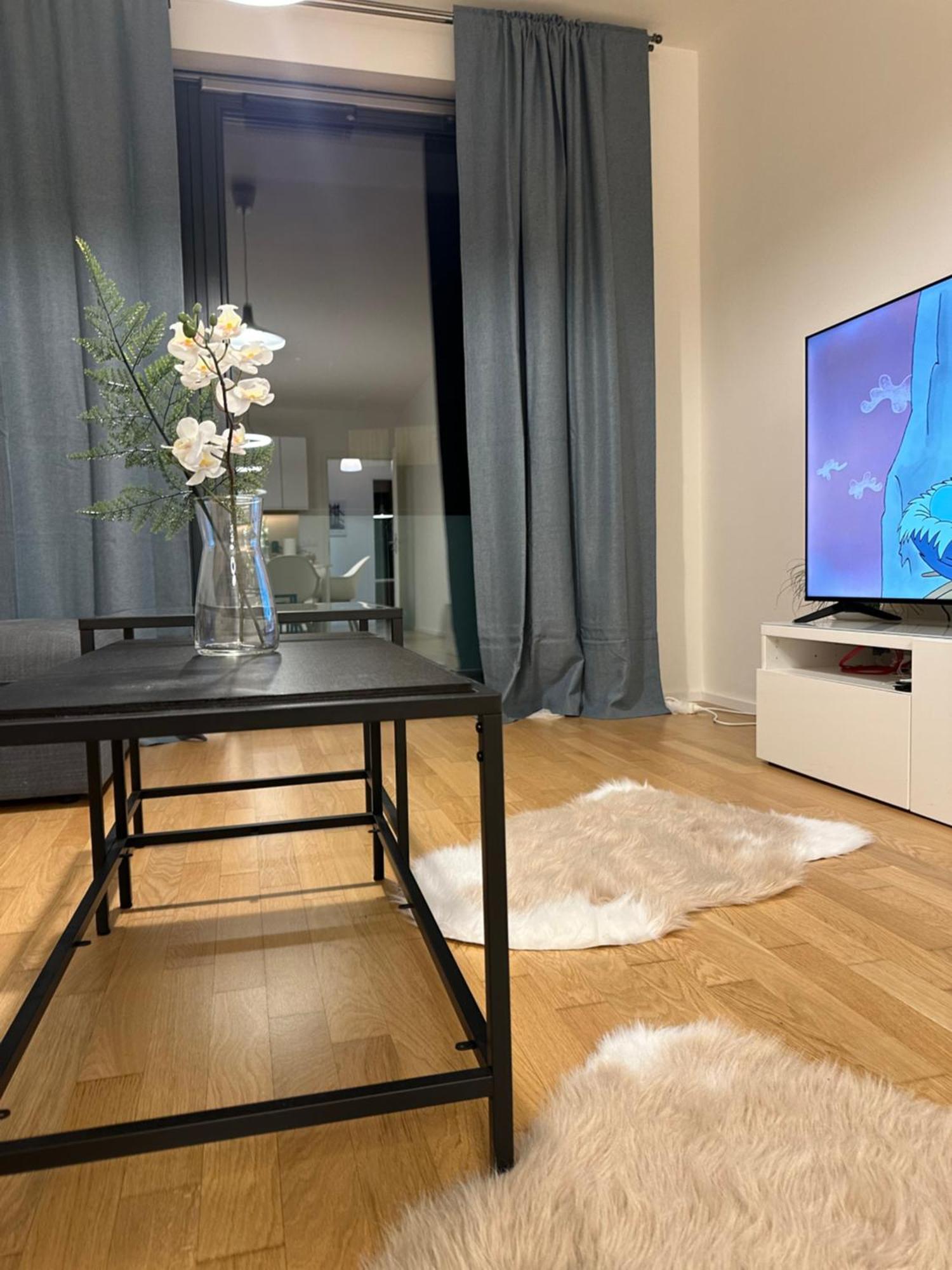 Apartment 4 Room, 2 Bath, Parking プラハ エクステリア 写真