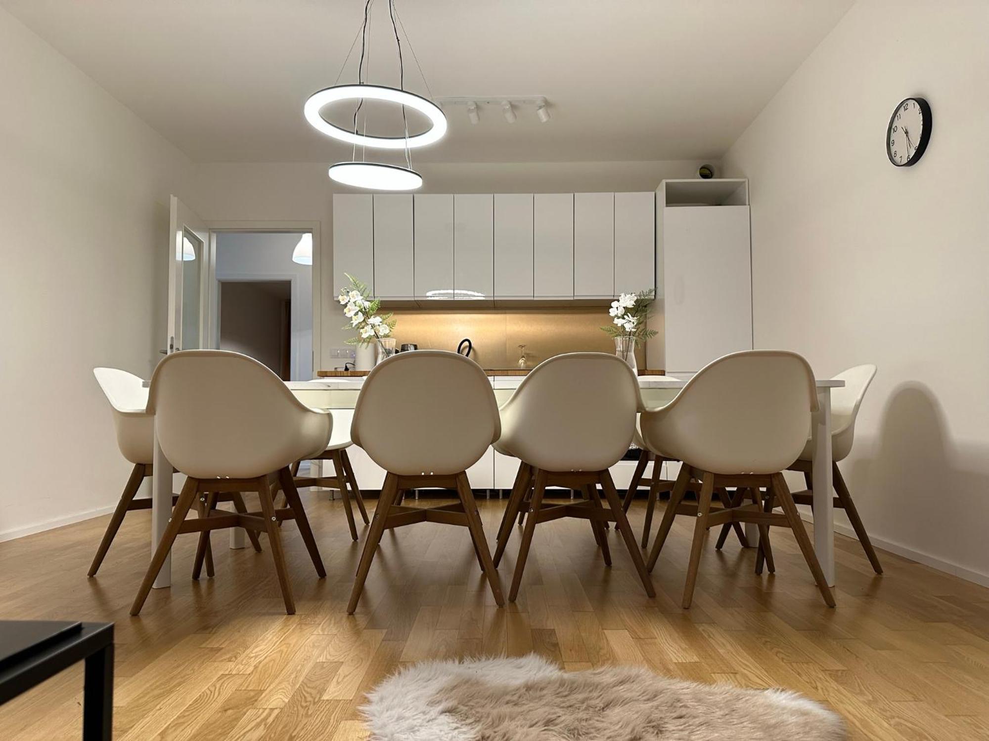 Apartment 4 Room, 2 Bath, Parking プラハ エクステリア 写真