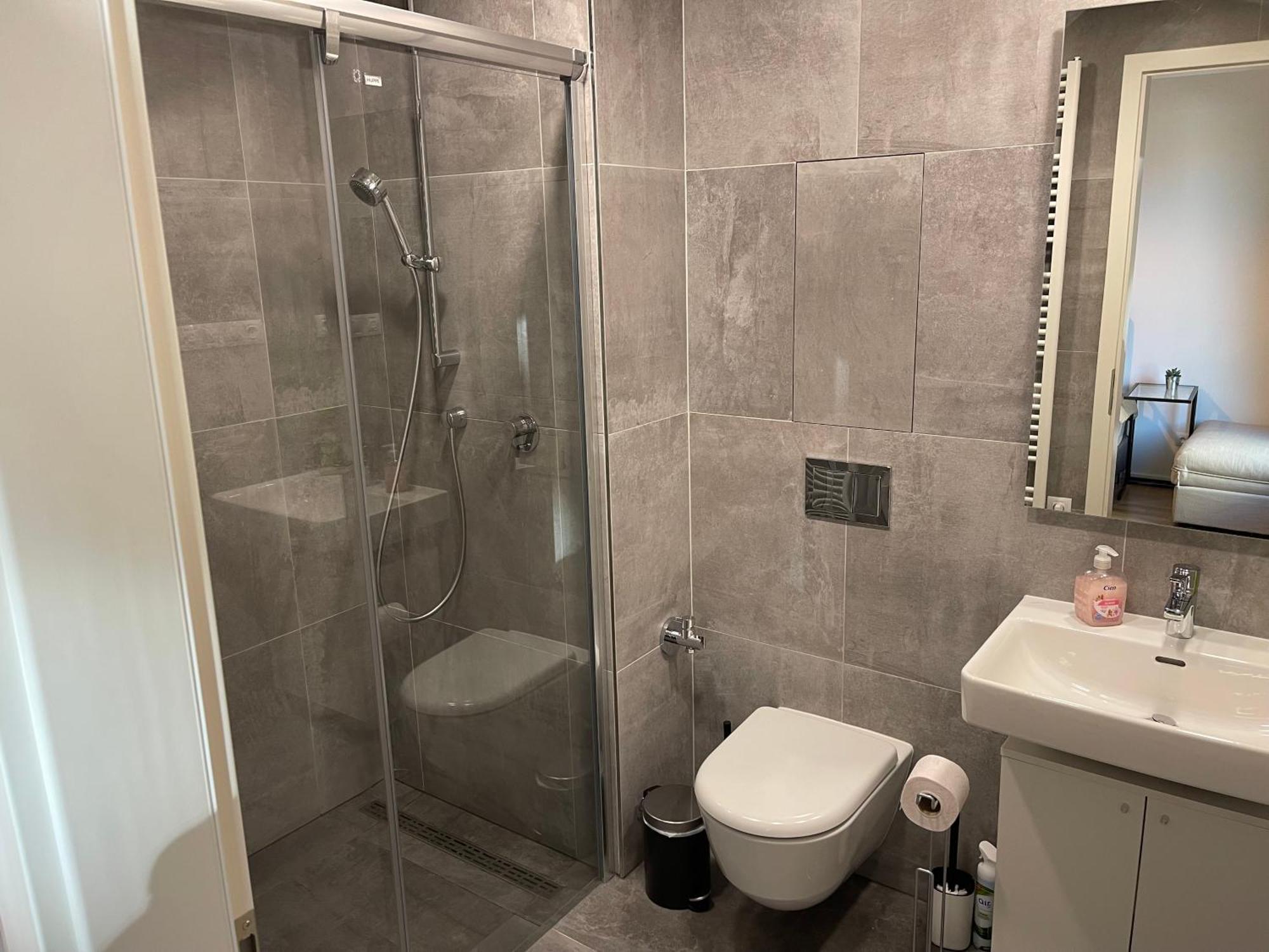 Apartment 4 Room, 2 Bath, Parking プラハ エクステリア 写真