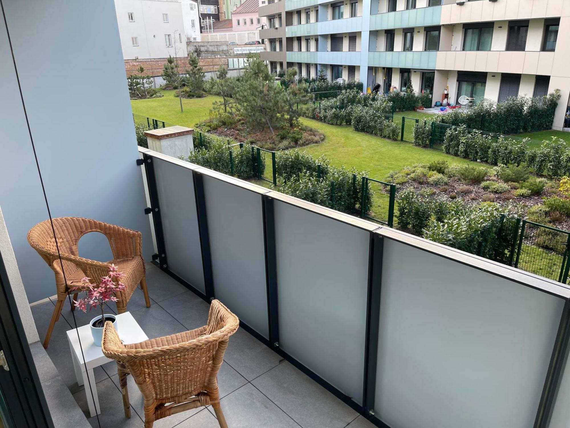 Apartment 4 Room, 2 Bath, Parking プラハ エクステリア 写真